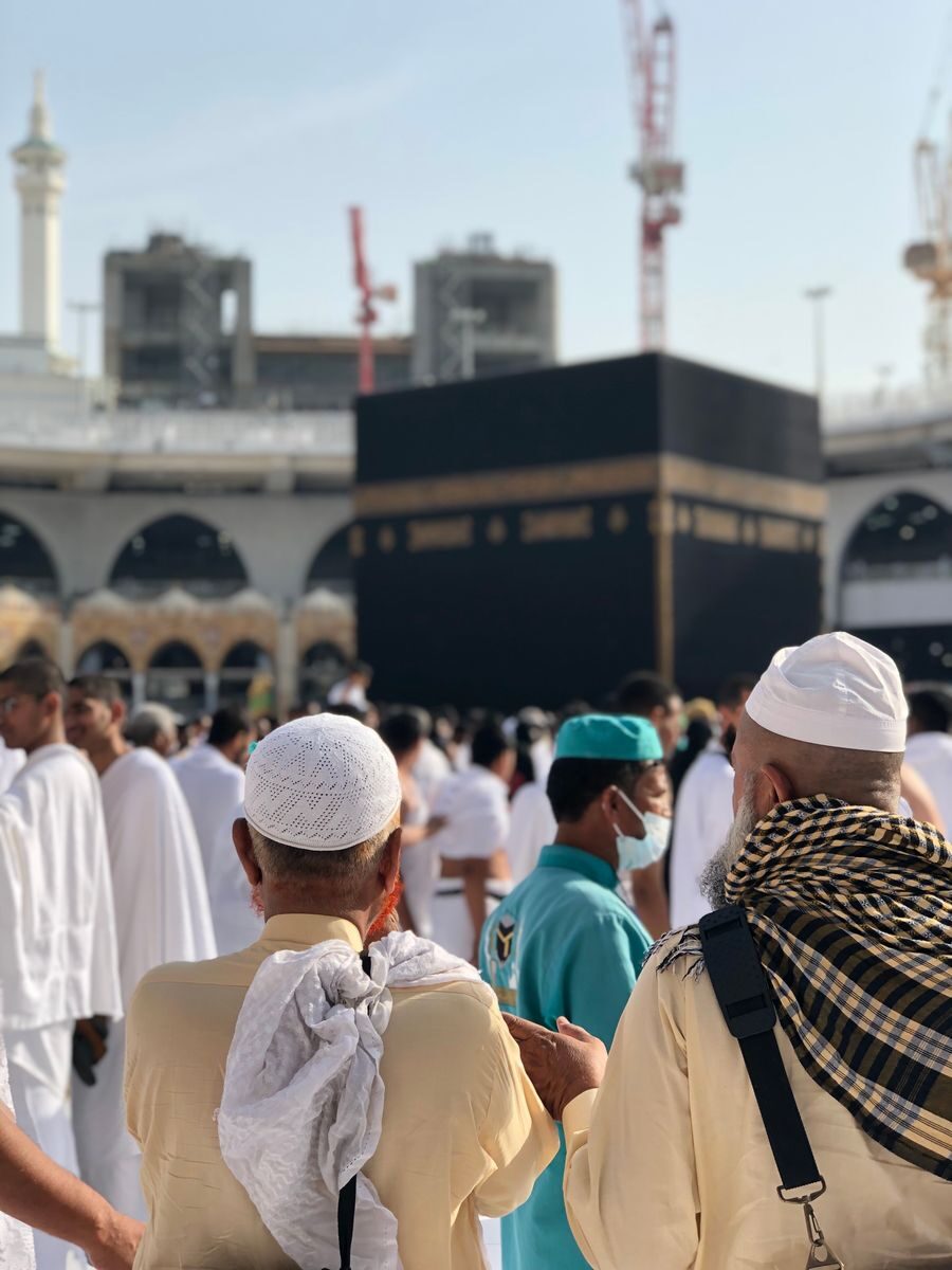 أخطاء يقع فيها المعتمرون